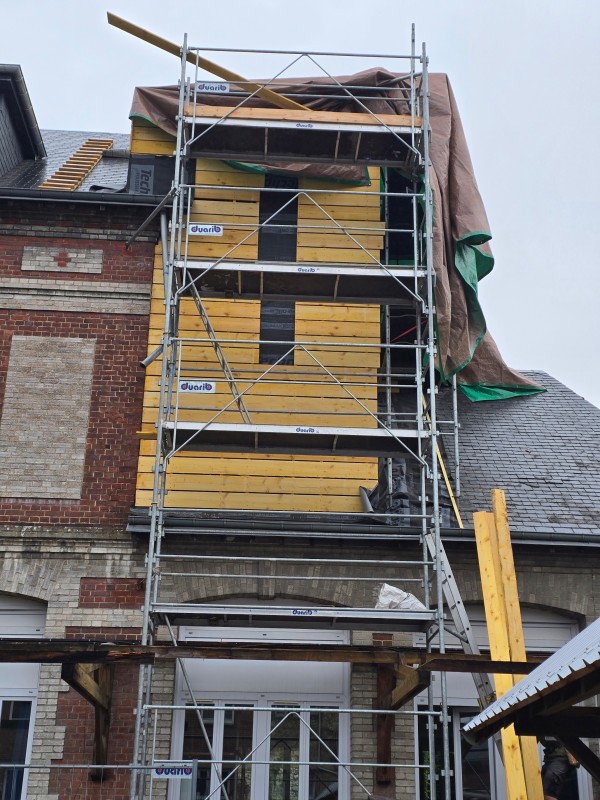 extension bois sur mesure et habillage en bardage façon joint debout à Rouen 